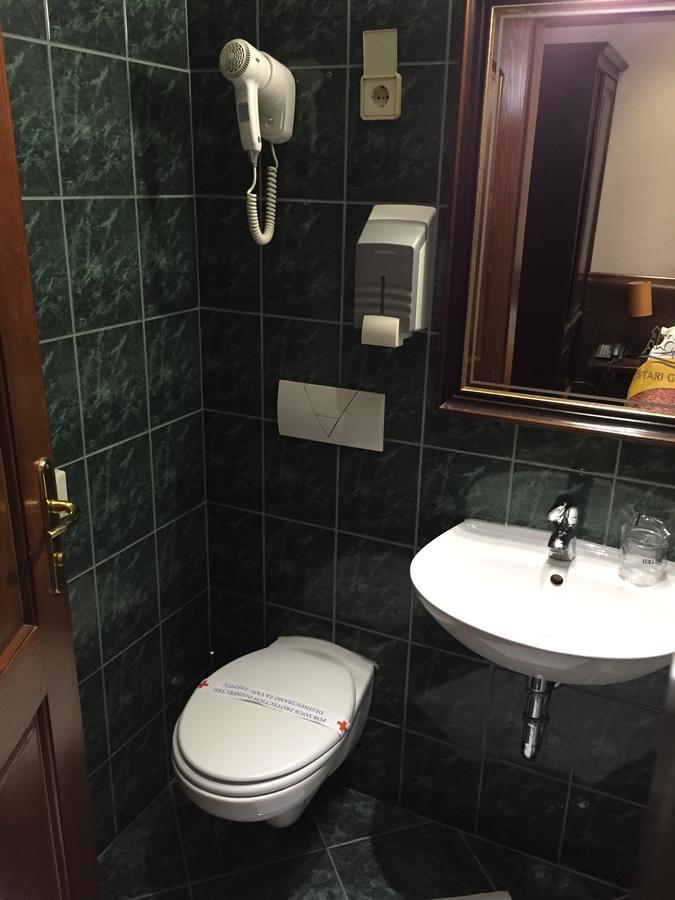 Hotel Stari Grad ไยเซ ภายนอก รูปภาพ